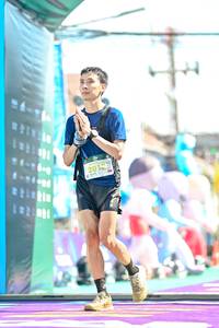 BIB: 2013, 91177
                            <button type="button" onclick="openModal(24887237)" class="btn btn-primary btn-sm float-right btn-popup" data-toggle="modal" data-target=".modal-high-quality">
                        <i class="fas fa-shopping-cart"></i> Add to Cart
                    </button>
                                            <button type="button" onclick="isThisMe(24887237, true)" class="btn btn-success btn-sm float-right btn-popup btn-isme hidden" data-toggle="tooltip" data-placement="bottom" title="นี่คือรูปของคุณใช่ไหม คลิกที่นี่เพื่อเอาเข้าอัลบั้ม">
                        <i class="fas fa-plus"></i> Add to album
                    </button>
                    <button type="button" onclick="isThisMe(24887237, false)" class="btn btn-warning btn-sm float-right btn-popup btn-isnotme hidden">
                        <i class="fas fa-ban"></i> Remove from album
                    </button>